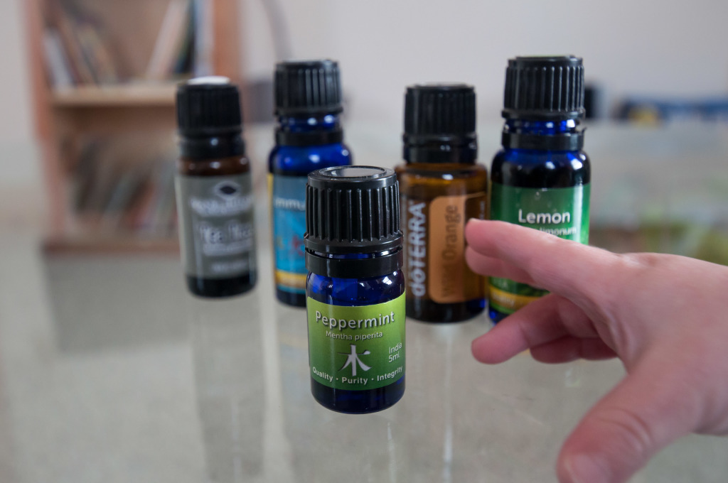 essential oils sensory play smells-4